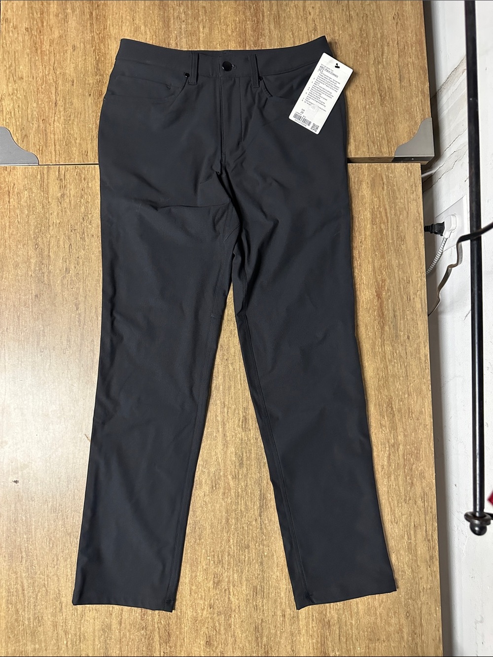 Lululemon nwt abc pant classic stretchy black mens straight leg pockets pants